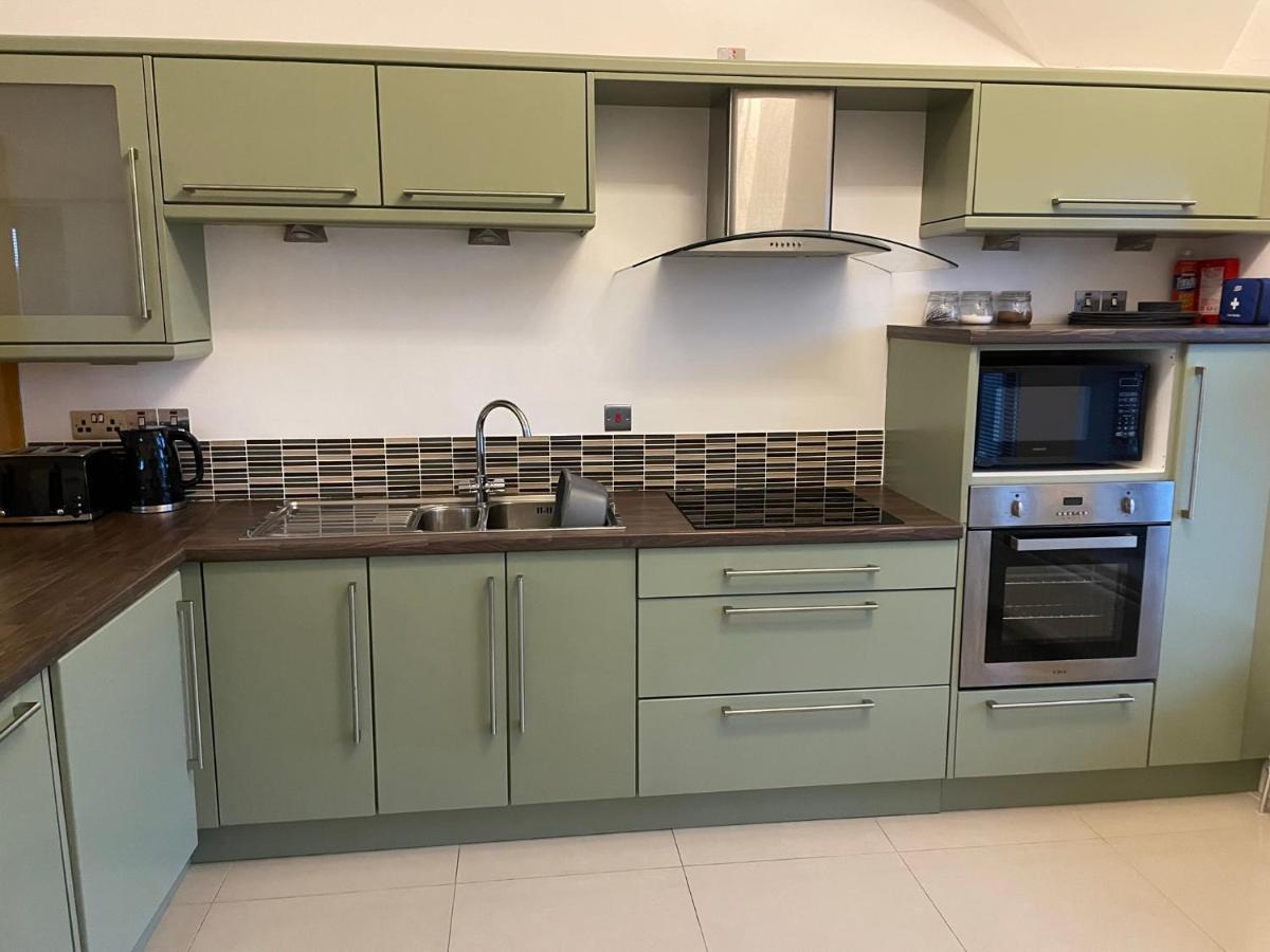 Orchard Oasis, Luxury Penthouse Getaway Lejlighed Coleraine Eksteriør billede