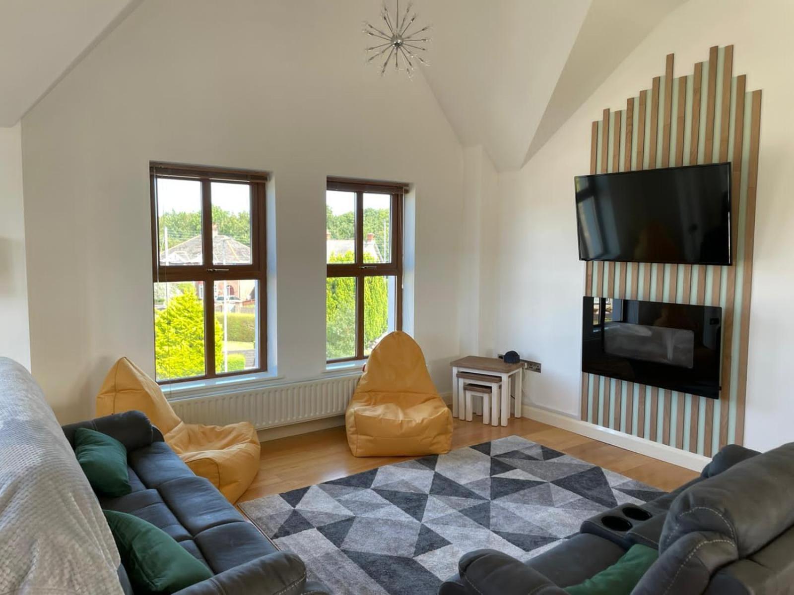 Orchard Oasis, Luxury Penthouse Getaway Lejlighed Coleraine Eksteriør billede